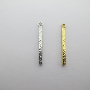 2 breloques barrette texturées 25x2mm acier inoxydable