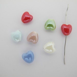 10 perles coeur 10mm en Céramique