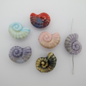 10 perles coquillage 18x21mm en Céramique