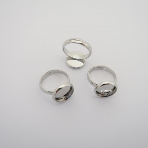 20 Flanged Rings for 10mm Cabochons (Children's Size)