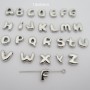 4 pcs perles lettres en acier inox