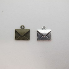 50 Metal Charms Envelope 14x14mm