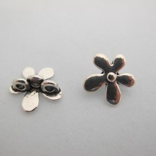 25 Spacers Flowers metal 3 holes 20mm