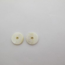 50 Mother of pearl Flat round 13mm