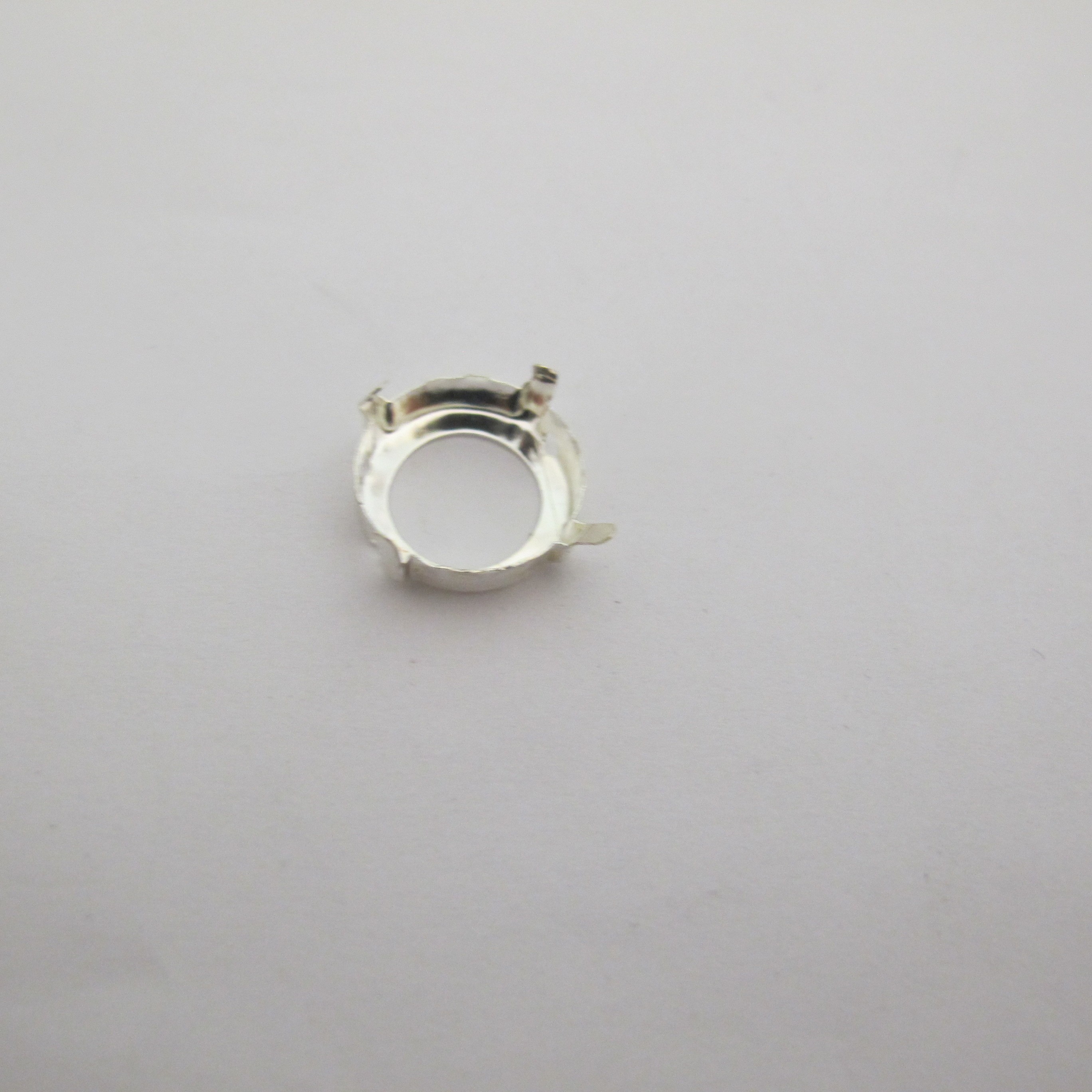 Bague hotsell serti griffe
