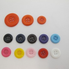 50 Synthetic Round Buttons 15mm/20mm/25mm