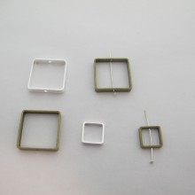 Square 2 holes spacers