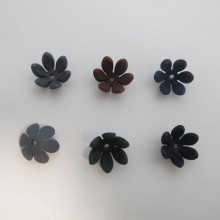 20 Fleurs Coupelles 18mm En Plastique Mat