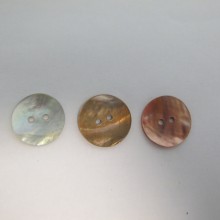 100 Mother Of Pearl Button 18mm