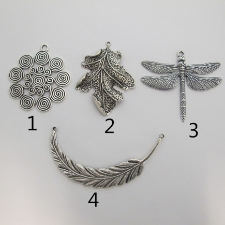 10 Pendentif en Métal